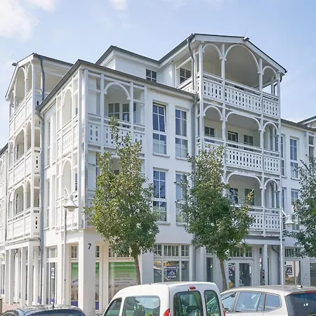 Moderne Helle Mit Balkon In * Sellin (Rugen)